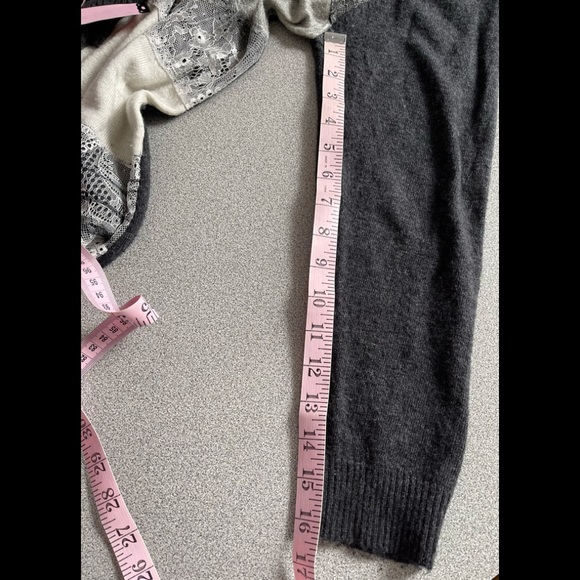 Parkhurst Eiffel Tower Distressed Sweater - Picture 11 of 11